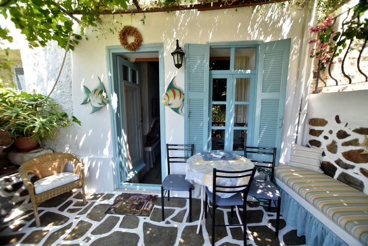 Traditional House By The Sea Mandraki  Экстерьер фото